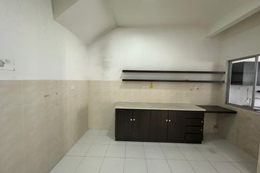 Setia Indah 9, Setia Alam