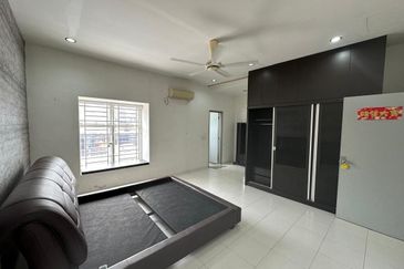 Setia Indah 9, Setia Alam