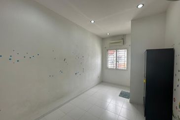 Setia Indah 9, Setia Alam