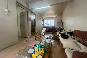 Flat Taman Ungku Tun Aminah