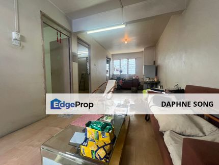 Tun aminah flat 2nd floor near skudai damai jaya, Johor, Johor Bahru