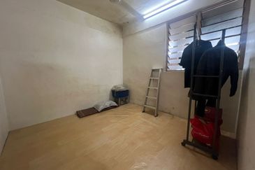 Flat Taman Ungku Tun Aminah