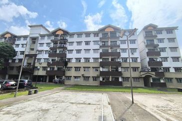 Sri Kenari Apartment