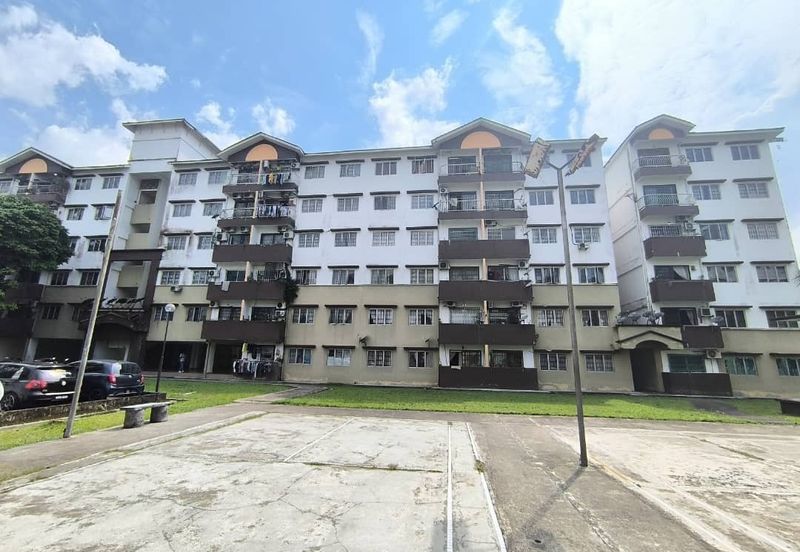 Sri Kenari Apartment