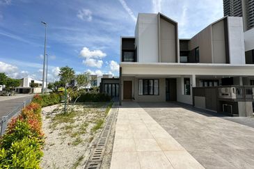 Sunway Citrine Lakehomes