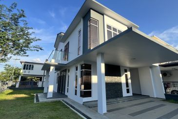 Rini home near mutiara rini tun aminah