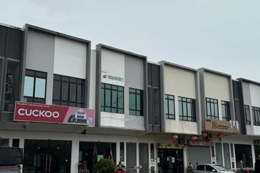 Eco Curve @ Eco Business Park 1