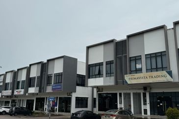 Eco Curve @ Eco Business Park 1