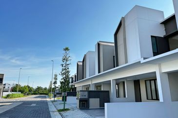 Sunway Citrine Lakehomes