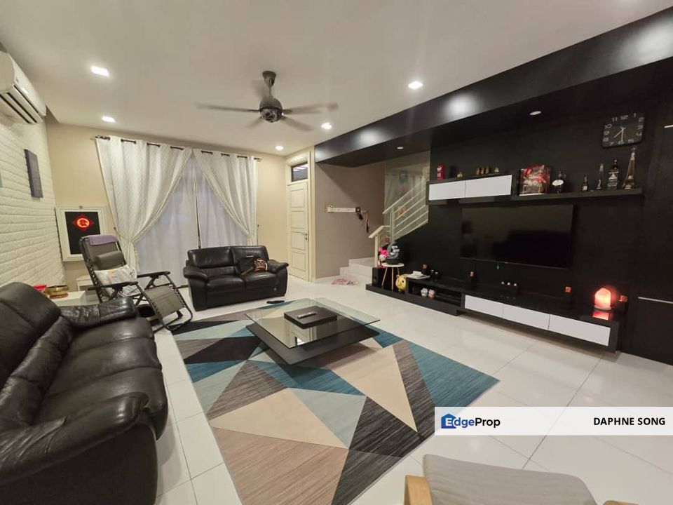 Perjiranan 11 Dato onn house for sale, Johor, Johor Bahru