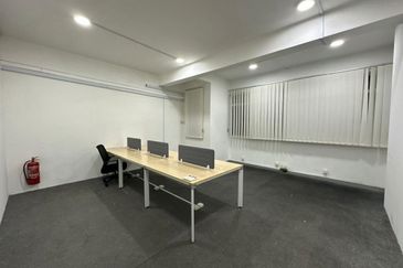 Taman Mount Austin Commercial