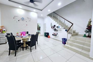 Austin Residence @Taman Mount Austin