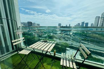 Paragon Suites @ CIQ