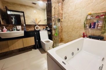 Paragon Suites @ CIQ