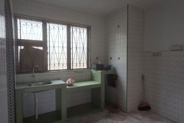 Flat Taman Ungku Tun Aminah