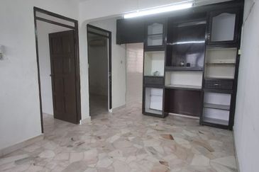 Flat Taman Ungku Tun Aminah