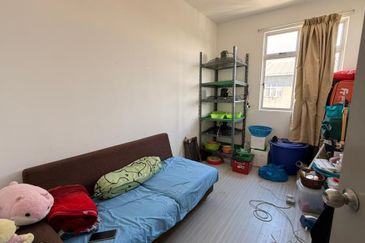 Pangsapuri Flora Damai