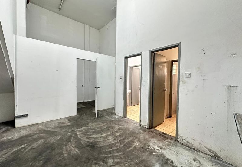 Kempas Utama Industrial Park