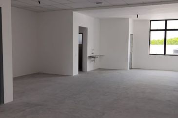 Avenue 68 gelang patah shoplot near nusa perintis