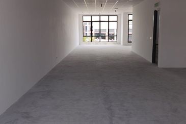 Avenue 68 gelang patah shoplot near nusa perintis