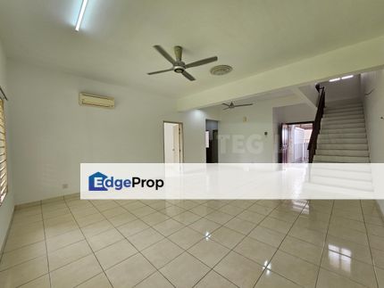Tip Top Condition Double Storey Townhouse Antilla Lagoon Villas Kota Kemuning , Selangor, Kota Kemuning