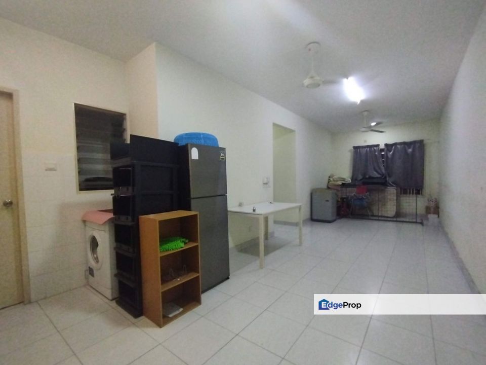 Move in Condition Seri Intan Apartment Available for Rent at Setia Alam, Selangor, Shah Alam