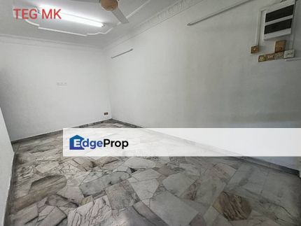 Move in Renovated Condition Single Storey for Sale at Bandar Sentosa Shahbudin Klang, Selangor, Klang