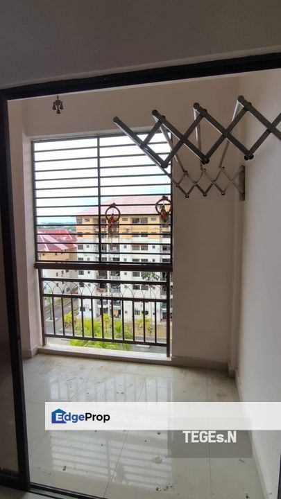 Limited Tip Top Condition Huge Living Room Penthouse for Rent at Prima Bayu Apartment at Tmn Bayu Perdana Klang, Selangor, Klang