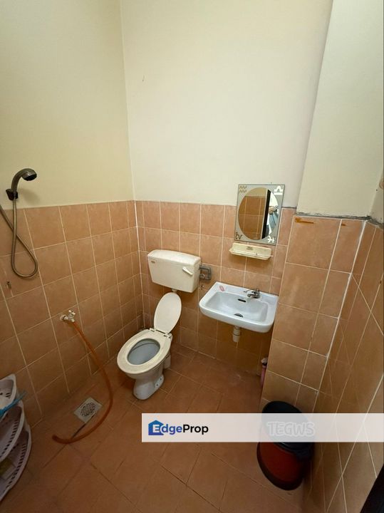 Selling - Taman Sentosa 2 Storey terraced house, Selangor, Klang