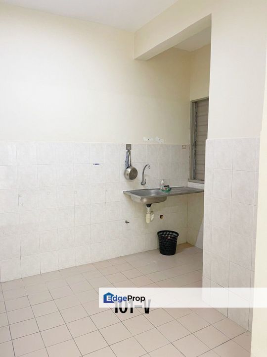 Superb Good Condition Tropika Apartment Available for Rent or Sale at Bandar Bukit Tinggi Klang, Selangor, Port Klang