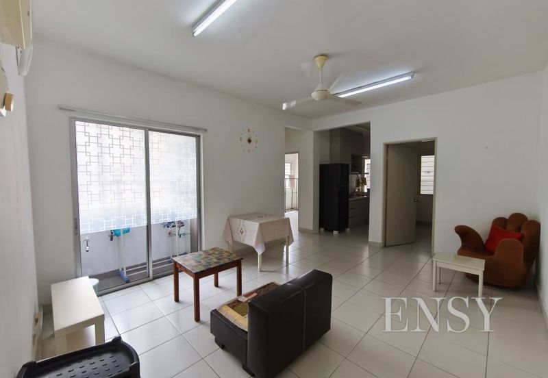 Pangsapuri Akasia, Bandar Botanic