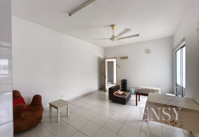 Pangsapuri Akasia, Bandar Botanic