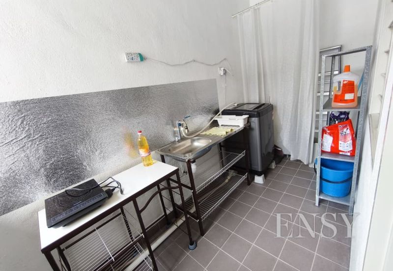 Pangsapuri Akasia, Bandar Botanic