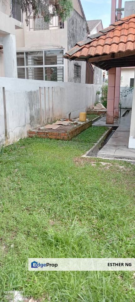 Facing Open Double Storey Endlot with land For Sale at Bandar Puteri Pending Klang, Selangor, Klang