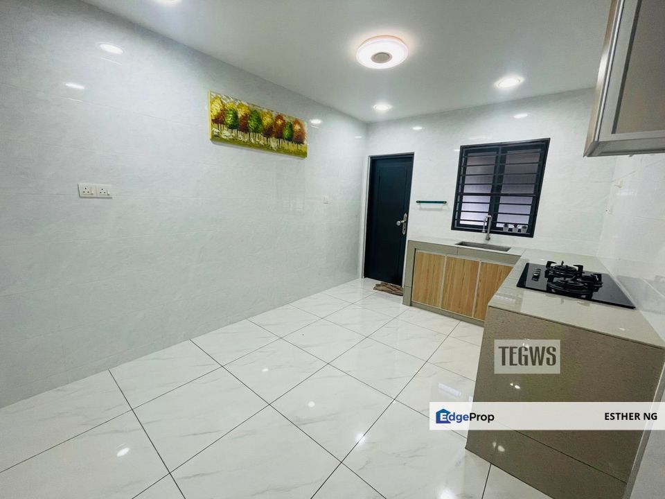 Tip Top Renovated Single Storey Move in Condition with Kitchen Cabinets for Sale Taman Sentosa Klang, Selangor, Klang