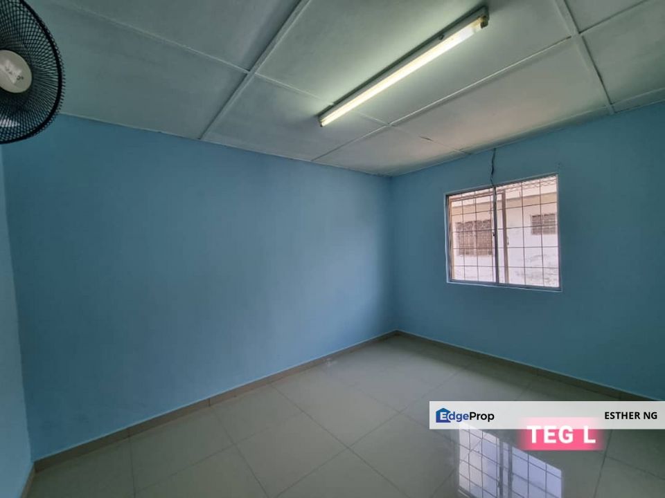 Low Cost Double Storey Welcome First home buyer Good Condition for Sale at Taman Sentosa Klang, Selangor, Klang