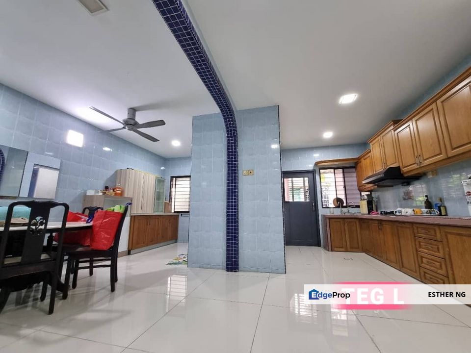 TipTop Fully Renovated Move in Condition Double Storey For Sale at Taman Sentosa Klang, Selangor, Klang