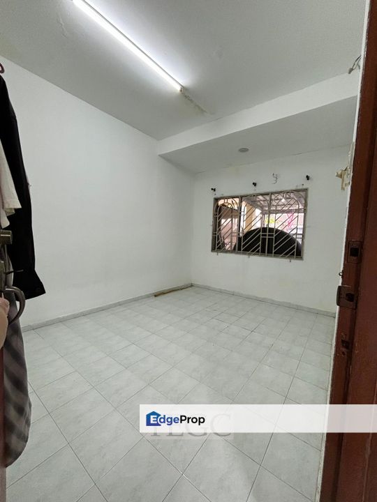 Tip Top Renovated Extended Single Storey for Sale at Taman Sentosa Dato Dagang, Selangor, Klang