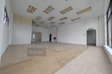 Gateway 16, Bandar Bukit Raja