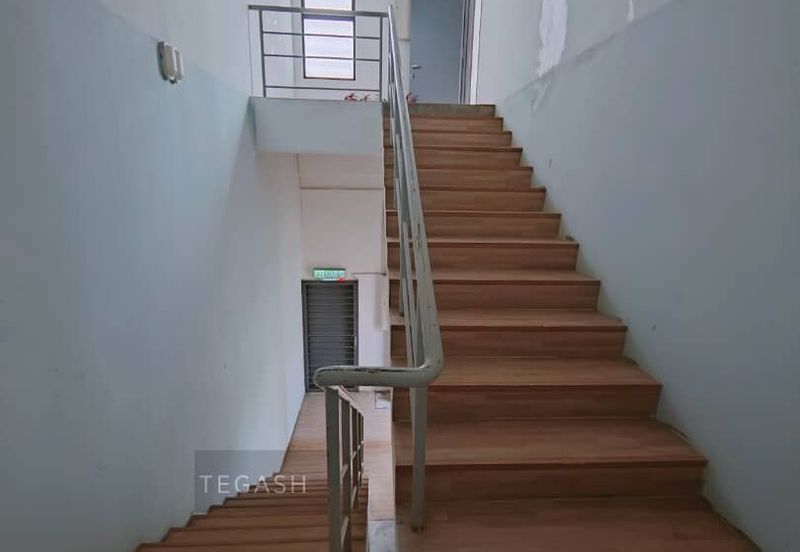 Gateway 16, Bandar Bukit Raja