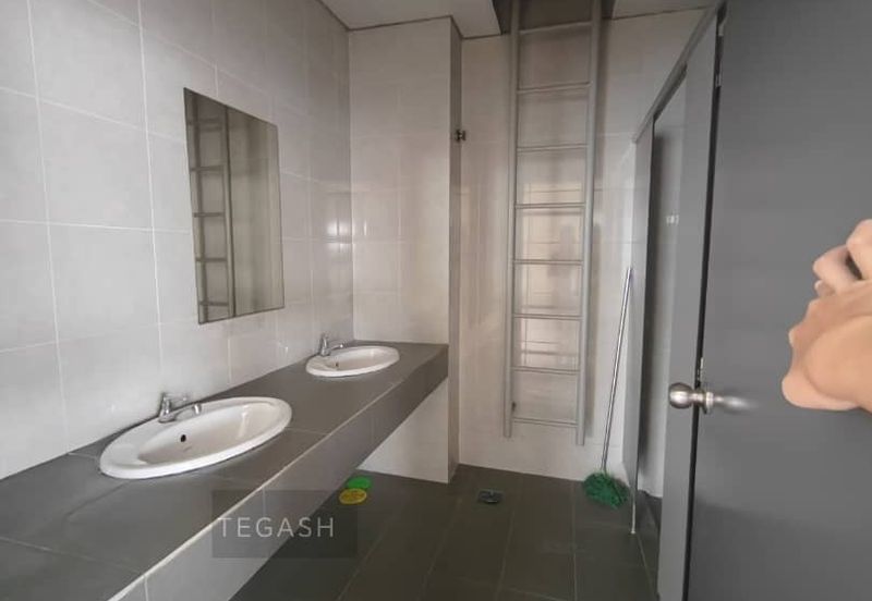 Gateway 16, Bandar Bukit Raja