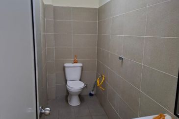 Persiaran Raja Muda Musa, Pelabuhan Klang