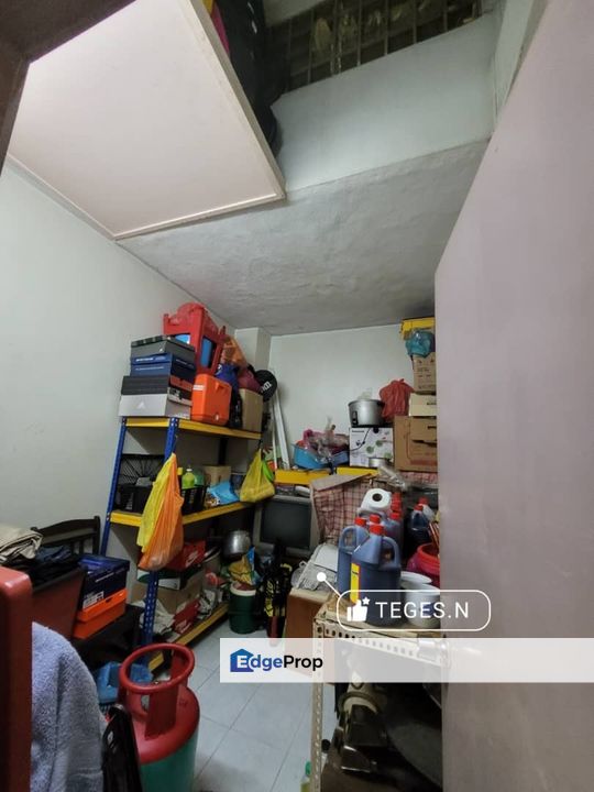 Basic Good Condition Single Storey Facing Field for Sale at Taman Sentosa Laksamana, Klang, Selangor, Klang