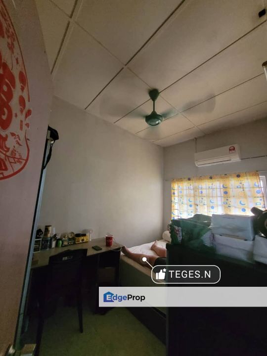 Basic Good Condition Single Storey Facing Field for Sale at Taman Sentosa Laksamana, Klang, Selangor, Klang