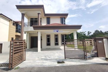 CORNER LOT 🔥 MEWAH 🔥 TANAH LUAS 🔥 Rumah Banglo Dua Tingkat @ Taman Seri Murni,Jitra