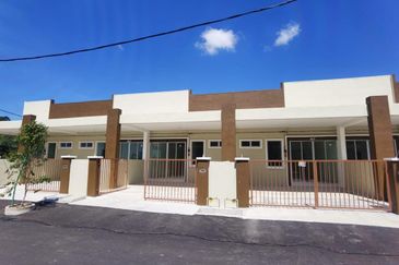 TAMAN DESA TERATAI@PUTAT,JITRA-TERES/SEMI D SINGLE STOREY-RUMAH BARU HARGA MAPU MILIK