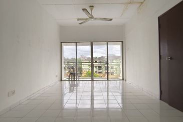 Lily & Jasmine Apartment