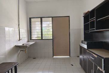 Lily & Jasmine Apartment