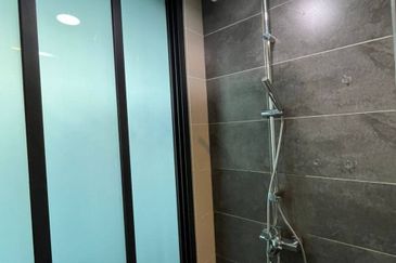 Almas Suites @ Puteri Harbour