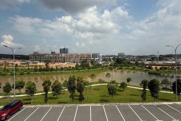 Crest @ Austin Emerald 2